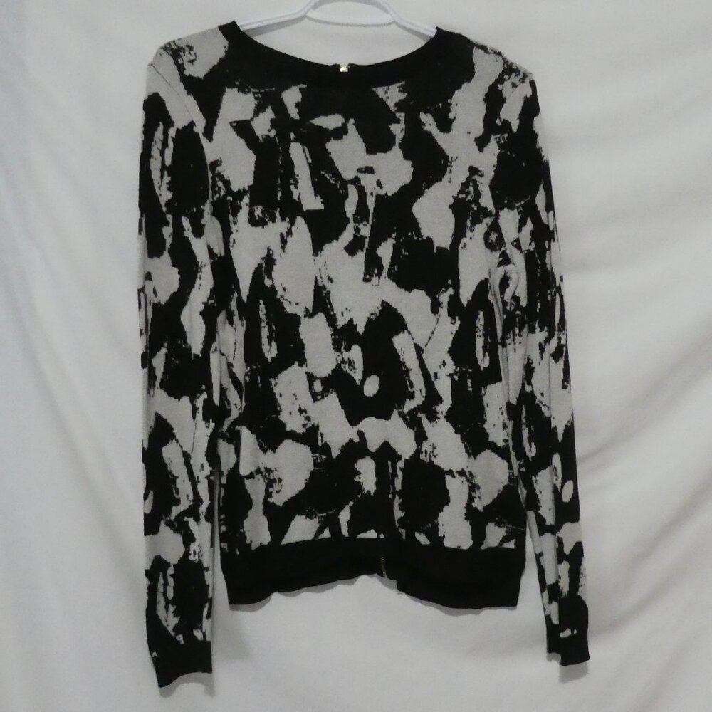 H&M | medium | Black and White Full Zip-Up Back Lightweight Sweater